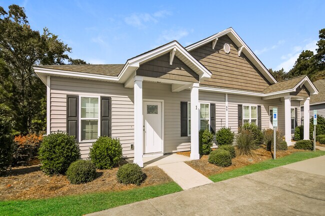 Foto del edificio - 69 Highland Forest Cir