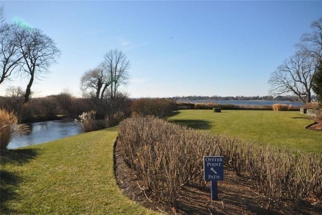 Building Photo - 6 Oyster Point