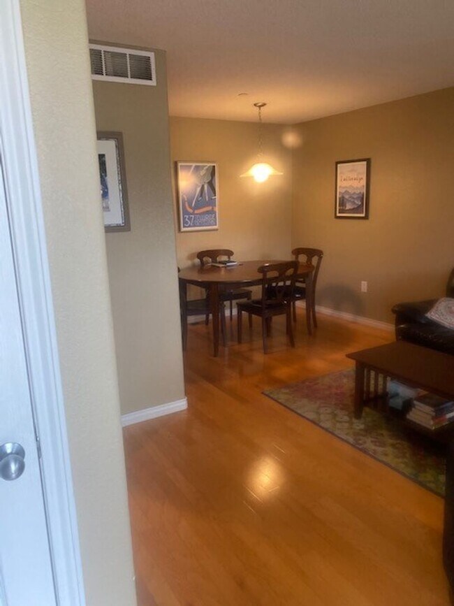 Foto del edificio - Beautiful 1B/1B Boulder Home