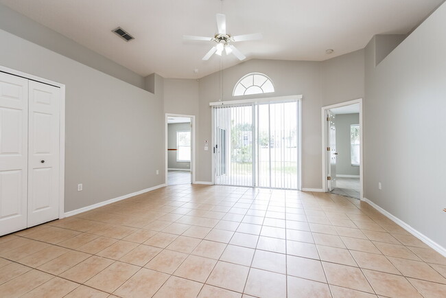 Building Photo - 16410 Coopers Hawk Ave