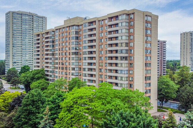 Building Photo - The Regency