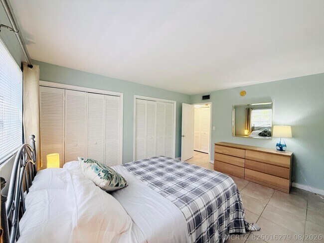Foto del edificio - 3212 NE 9th St