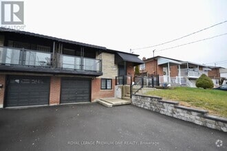 Building Photo - 58 Dovehouse Ave