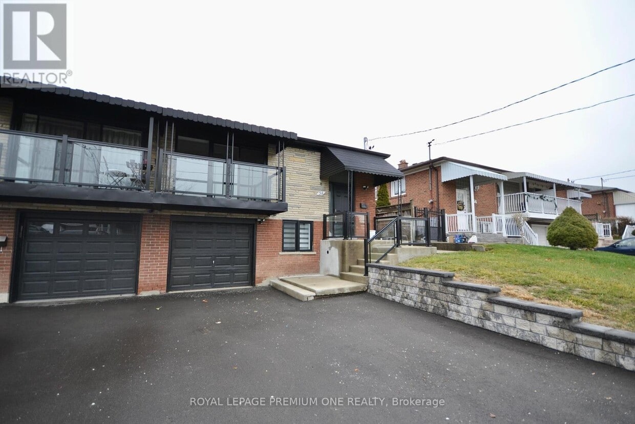 Primary Photo - 58 Dovehouse Ave