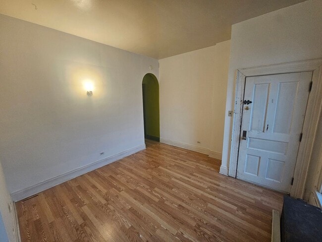 Foto del edificio - 214 Briggs St