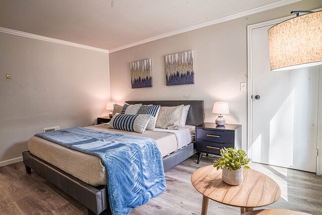 Photo - 14620 NE 31st St Apartment