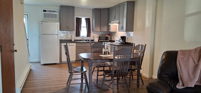 Building Photo - 2 Bedroom 1 Bathroom in Elizabethtown!