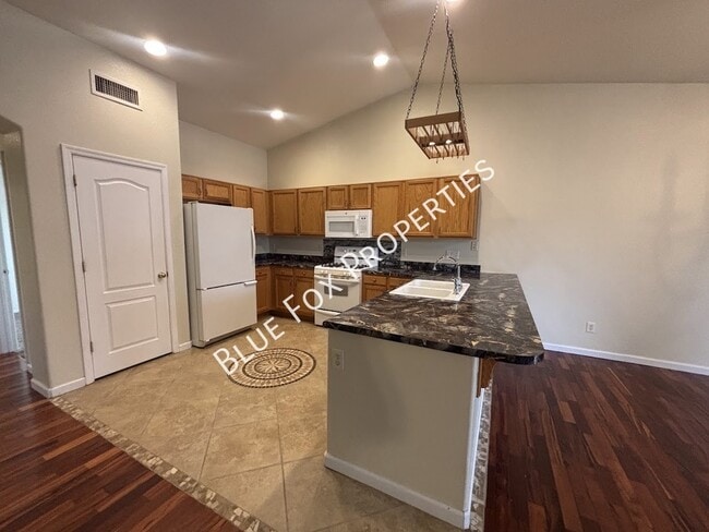 Building Photo - 3149 S Quinn Dr