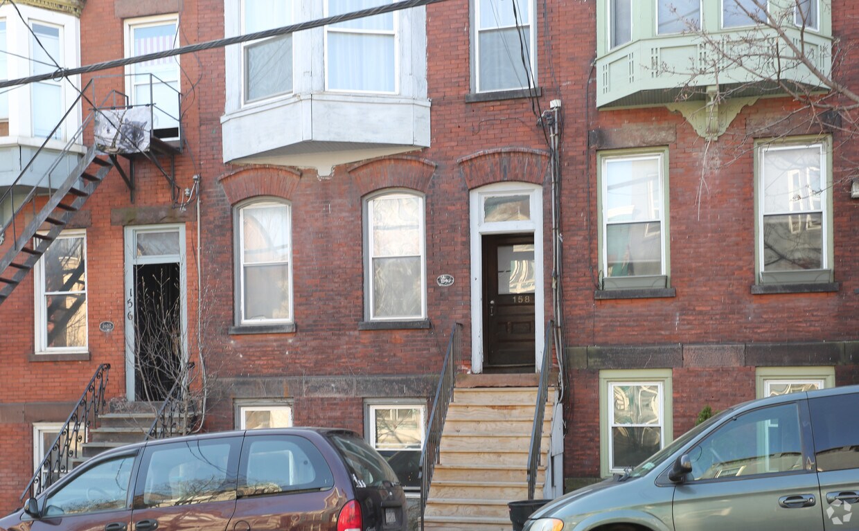 Foto del edificio - 158 Lark St