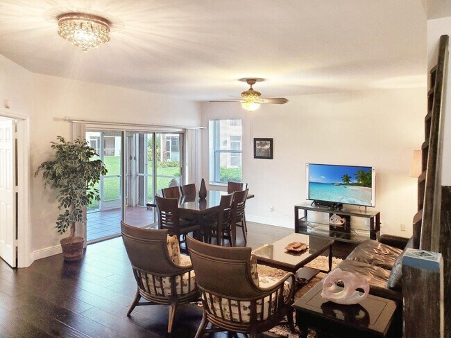 Foto del edificio - 3007 Fairway Dr N