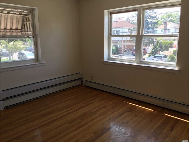 Foto del edificio - 149-19-149-23 23rd Ave