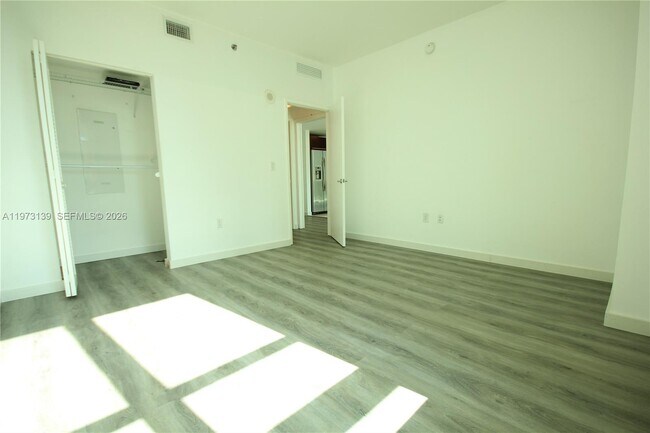 Foto del edificio - 951 Brickell Ave
