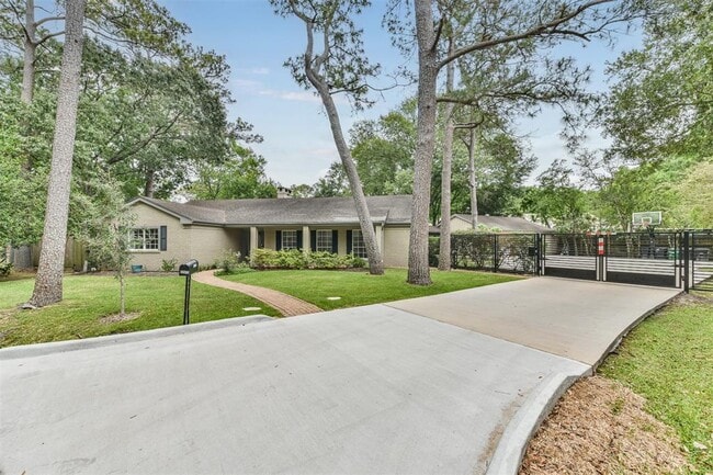 Foto del edificio - 12431 Broken Bough Dr