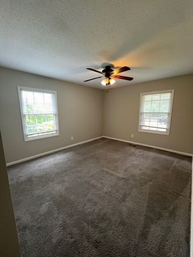 Building Photo - 3 Bedroom/2 Bath home in Valdosta