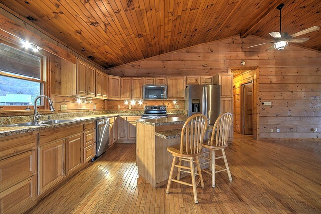 Foto del edificio - 13625 Horton Hwy