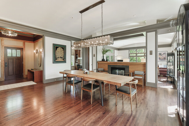 Building Photo - 1212 Dryden Pl