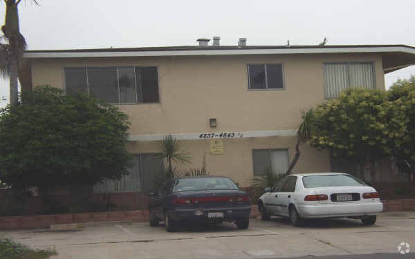 Foto del edificio - 4837-4843 Kansas St