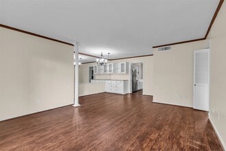 Building Photo - 7600 Burgoyne Rd