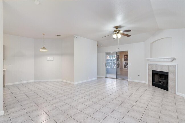 Foto del edificio - 902 Rocking Spur Cove