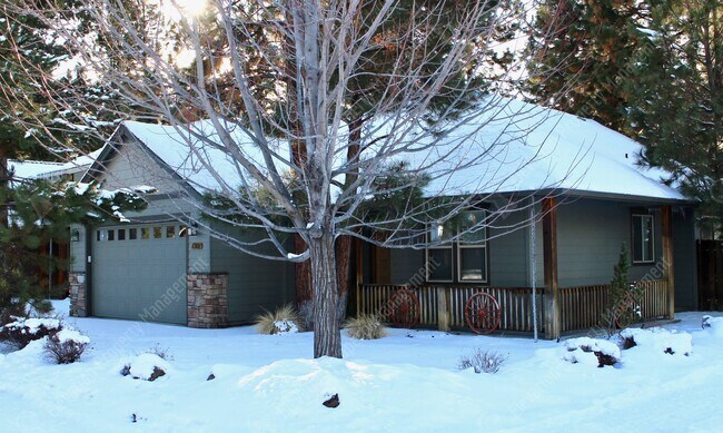 Building Photo - 61297 Columbine Ln
