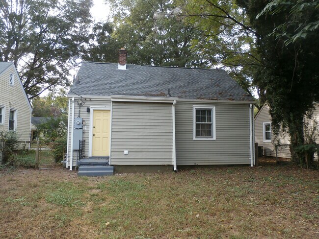 Foto del edificio - 1713 Carter St