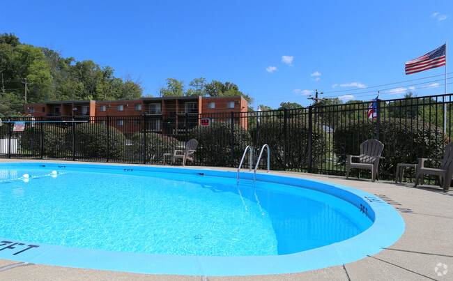 Piscina - Grandin Bridge Apartments