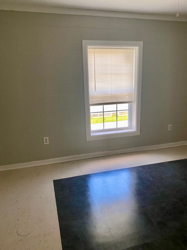 Building Photo - 4111 LA-31
