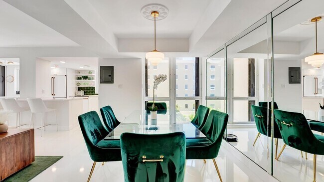 Foto del edificio - 5380 N Ocean Dr
