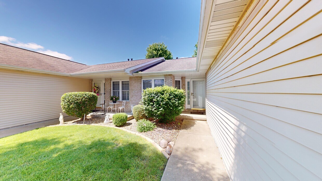 Exterior frontal - 3209 Sequoia Dr