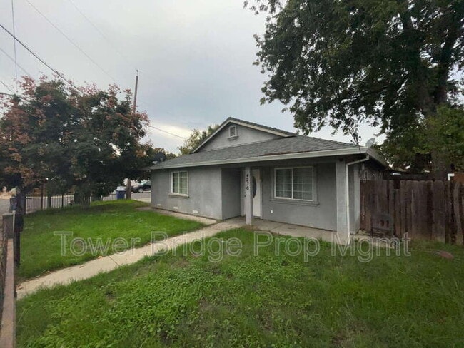 Photo - 4230 44th St House