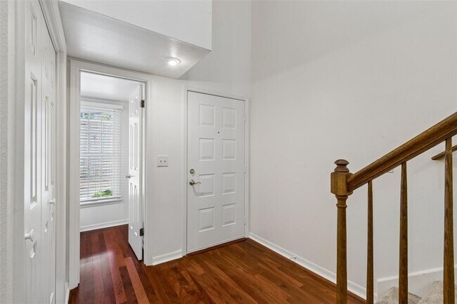 Foto del edificio - 2509 Crowder Ln
