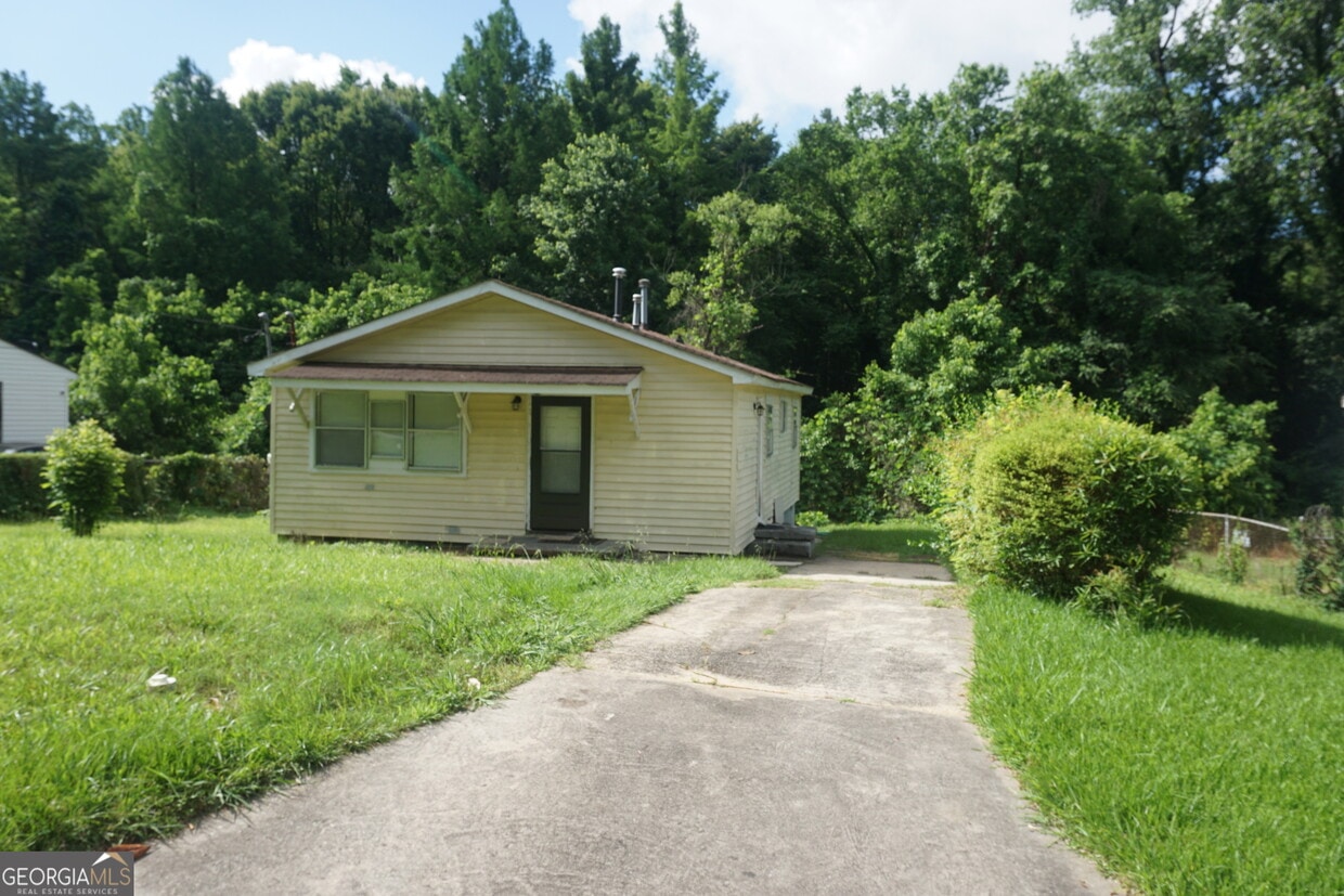 Primary Photo - 2338 Clarissa Dr NW