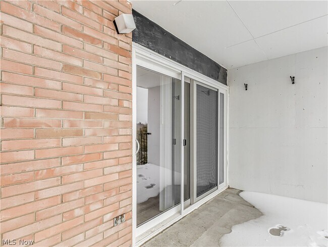 Foto del edificio - 2331 E Market St