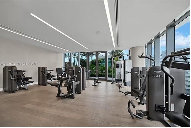 Foto del edificio - 480 NE 31st St