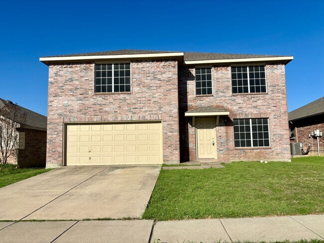 Foto del edificio - The Perfect Blend of Space & Location – 3 Beds Near Alliance-Perfect for Roommates!