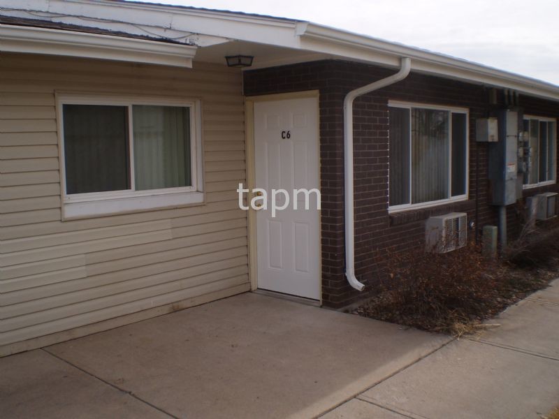 Primary Photo - Very Nice 2 Bedroom Apt