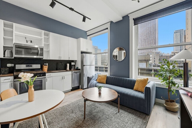 Building Photo - 417 S Dearborn St