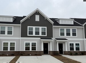 Building Photo - 216 Brando Wy