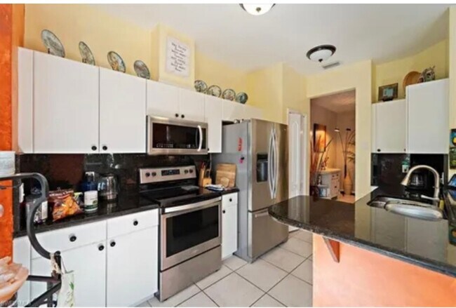 Foto del edificio - 9322 Lake Amelia Way