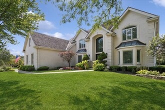 Building Photo - 9200 Falling Waters Dr W