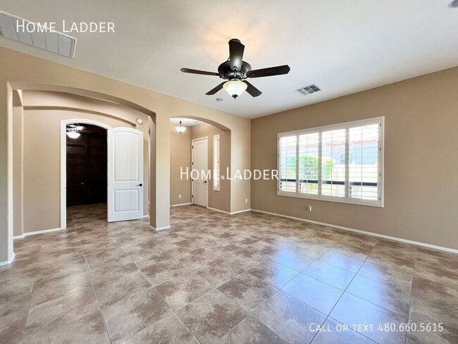 Building Photo - 8542 E Indigo St