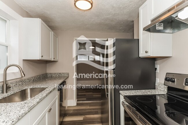 Building Photo - 2852 Revels Ave