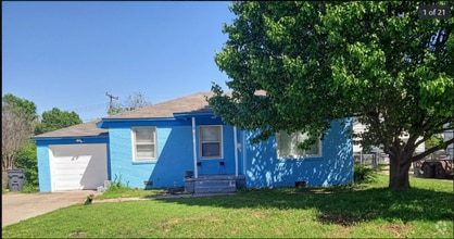 Building Photo - 15 NW 28th St