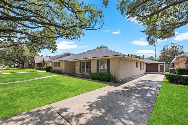 Building Photo - 5911 Rutherglenn Dr