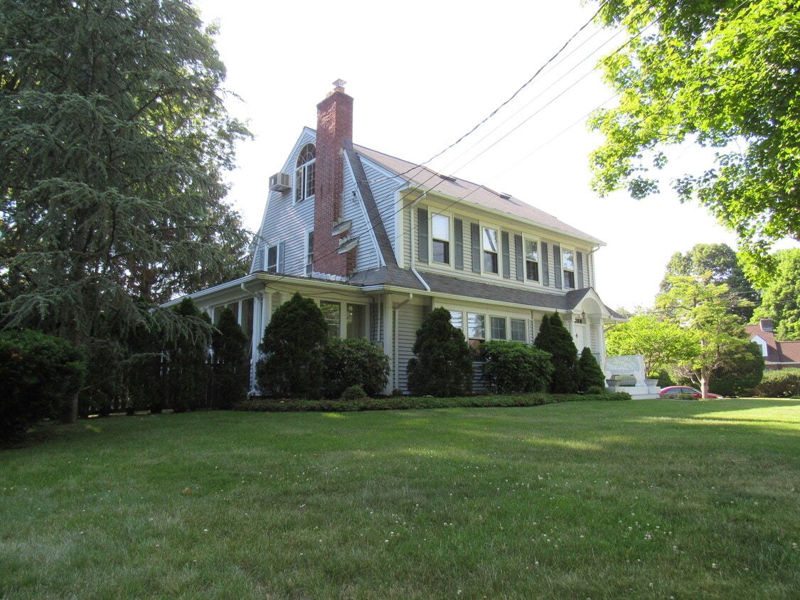 281 Gulf St, Milford, CT 06460 House Rental in Milford, CT