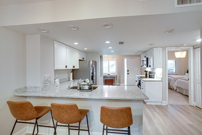 Foto del edificio - 4263 Bay Beach Ln