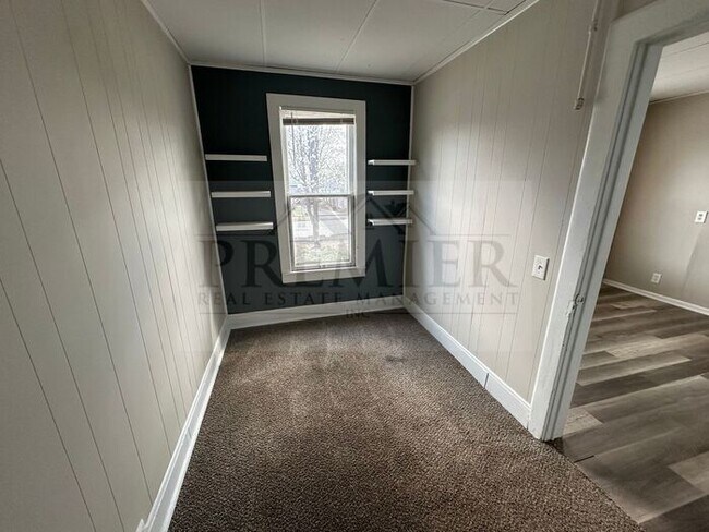 Foto del edificio - Charming 2 bedroom / 1 bath - updated home...