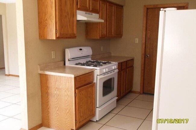 Foto del edificio - 1441 NW Great Plains Blvd