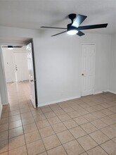 Building Photo - 14033 Garber Ln