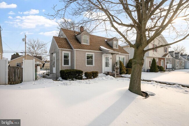 Foto del edificio - 3413 Yardley Dr